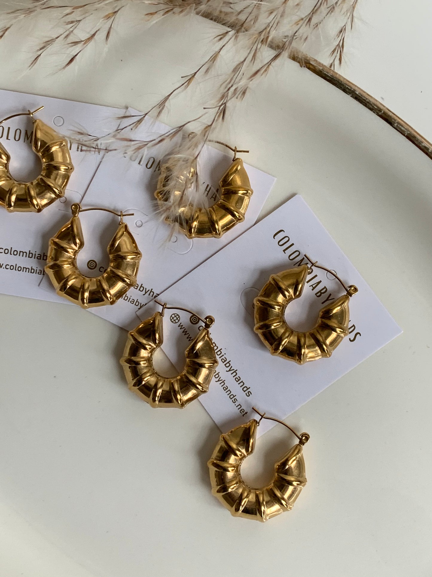Hollow earrings!