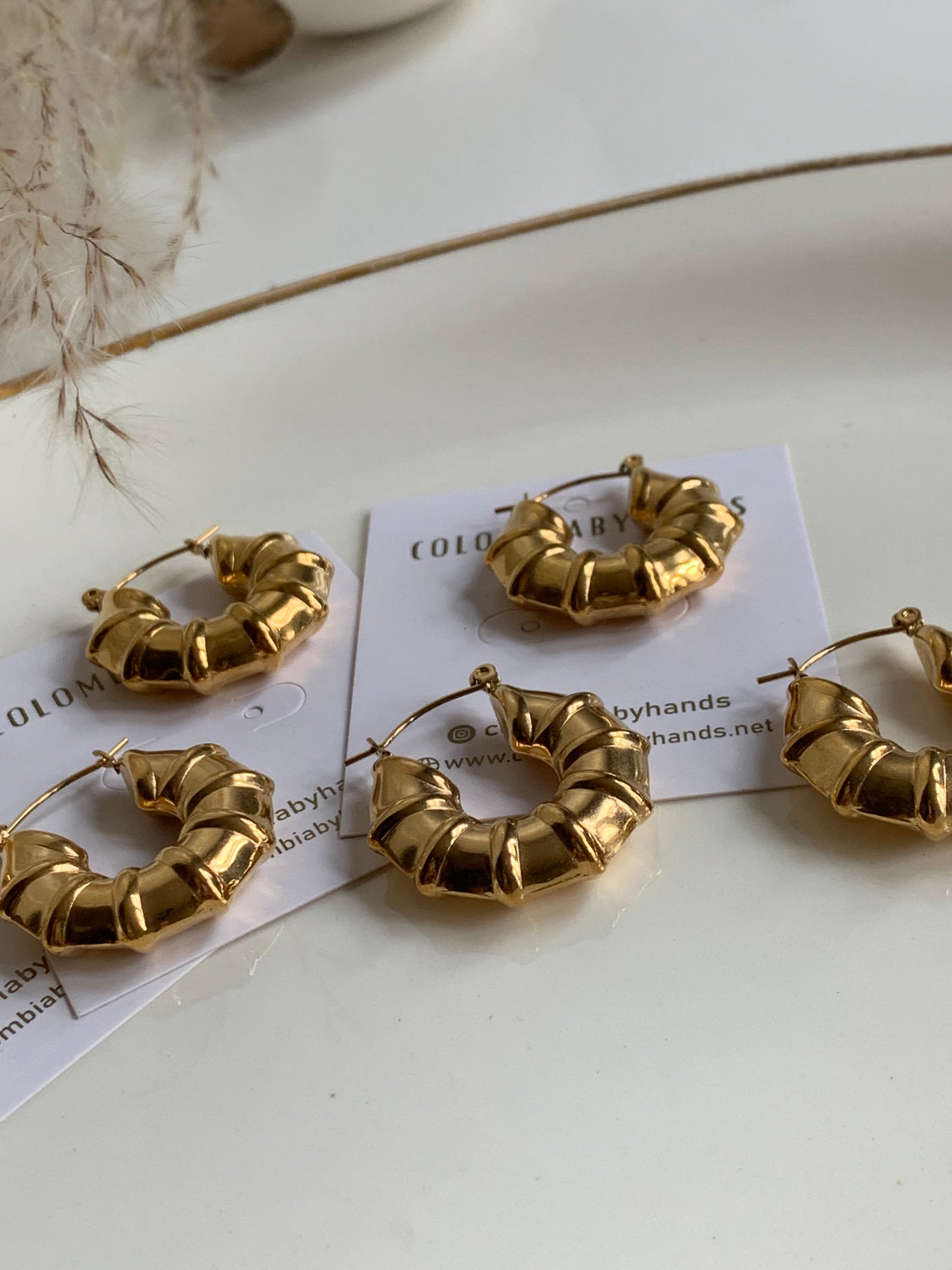 Hollow earrings!